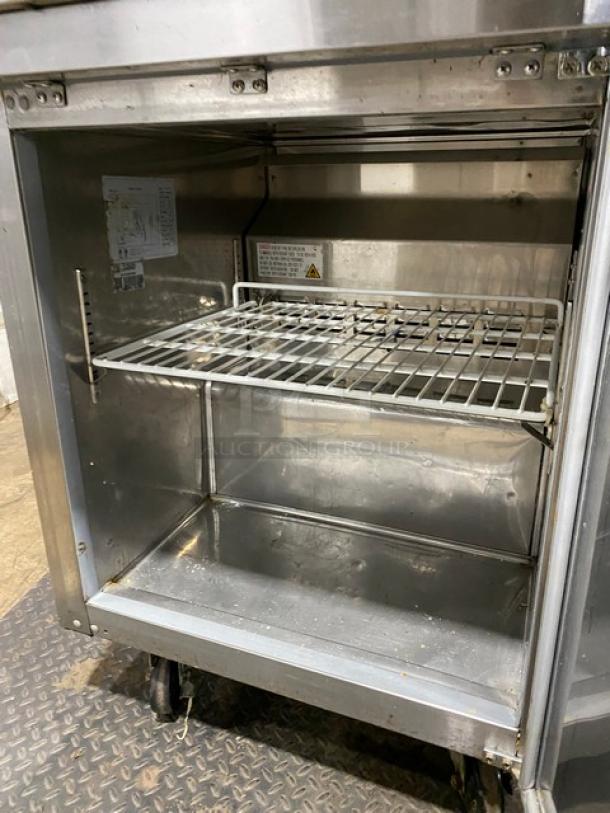 Avantco Commercial Stainless Steel Solid Single Door Worktop Refrigerator! With Poly Coated Wire Rack! Model: 178TWT27RHC SN: 6555250116120301! 115V! On Casters! - Image 5 of 8