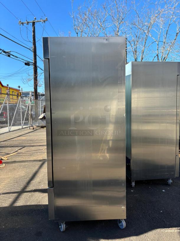 BRAND NEW DUKERS D83R COMMERCIAL 3 DOOR REACH IN FREEZER !! - Image 4 of 5