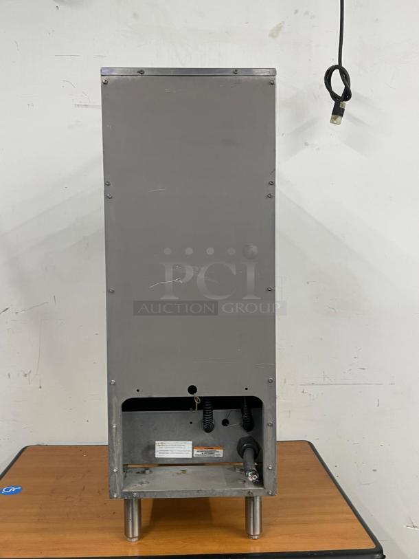 Avantco Natural Gas Stainless Steel Floor Fryer - 70,000 BTU - Image 3 of 4
