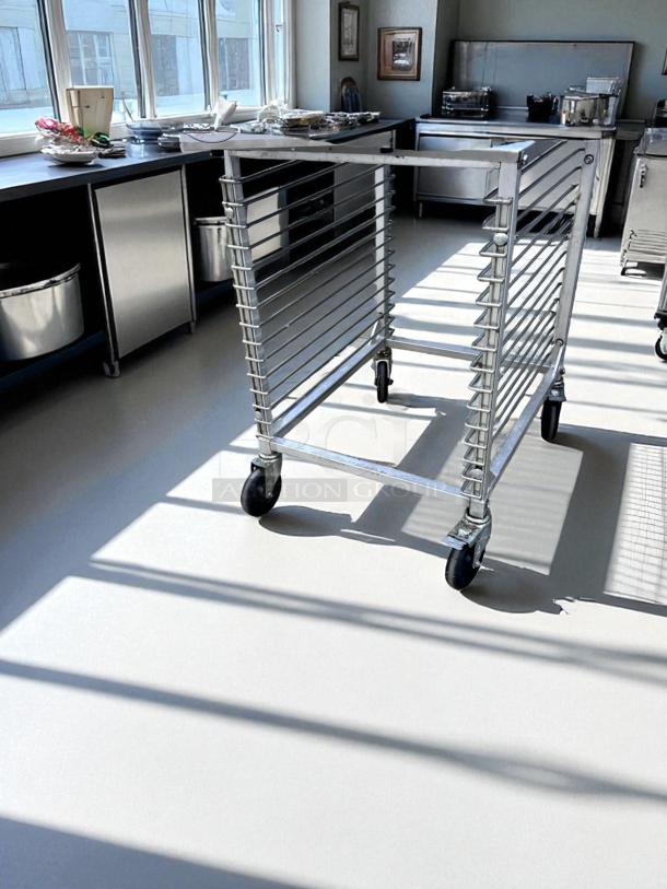 Excellent Condition – Stainless Steel Mobile Pan Rack – 10-Slot Tray Stand on Wheels – Fully Tested & Working! - Image 4 of 4
