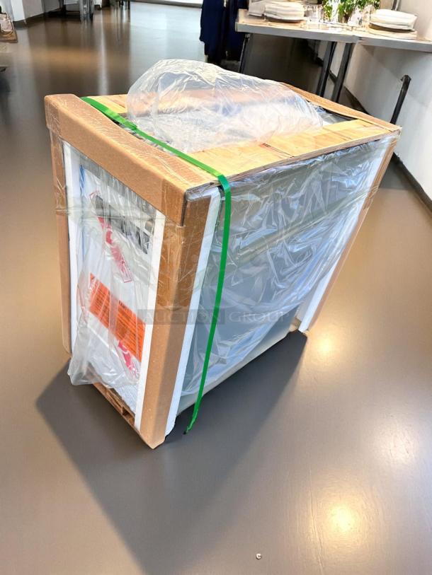 Brand New – Vulcan 1VEG50M – Gas Floor Fryer – Natural Gas – Fully Assembled & Unused! - Image 3 of 10