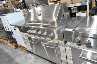 KitchenAid 860-0003C Metal Propane Gas Powered Stone Island Grill.