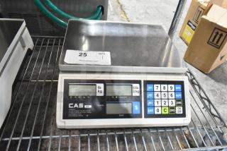 CAS ER JR (CB) Metal Countertop 30 Pound Capacity Food Portioning Scale.