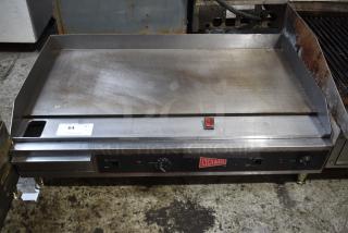 2016 Cecilware EL-1636 Stainless Steel Commercial Countertop Electric Powered Flat Top Griddle. 240 Volts.