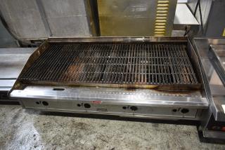 Toastmaster Pro Series Stainless Steel Commercial Countertop Gas Powered Charbroiler Grill.