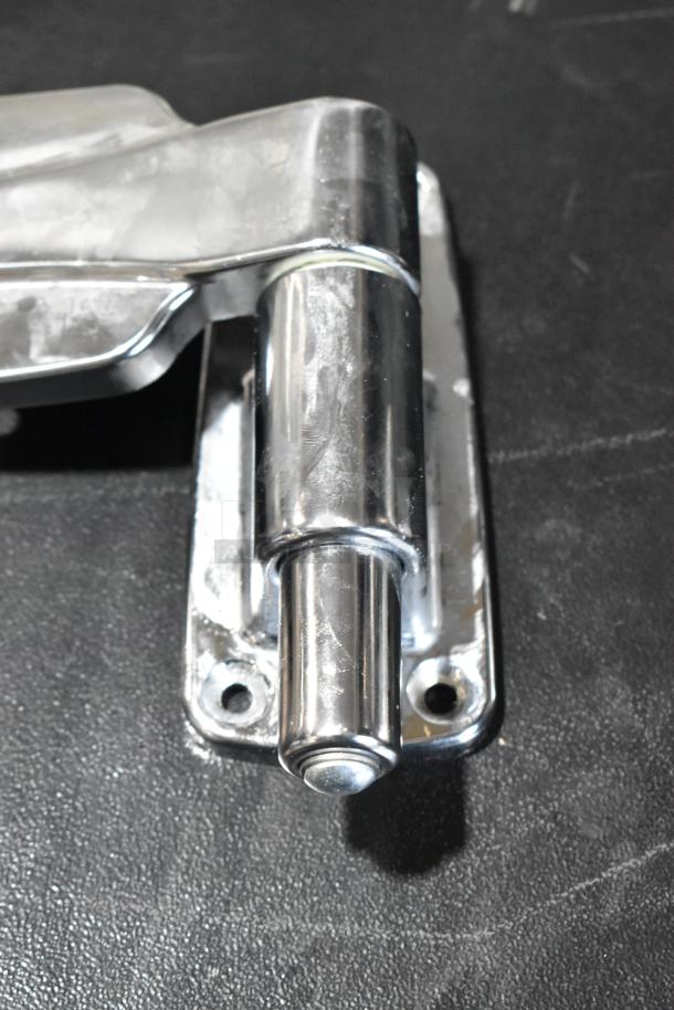 BRAND NEW SCRATCH AND DENT! Kason® 11248000024 10 1/8" x 5 21/32" Reversible Spring-Assisted Cam Lift Hinge with 1 3/8" Offset - Image 4 of 12