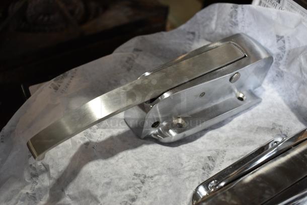 6 BRAND NEW SCRATCH AND DENT! Items Including Kason® 56 SafeGuard® Latch Body (Light Spring, Brushed Chrome) 507056L06021, Kason® 56 SafeGuard® Latch (Light Spring, Polished Chrome) 507056L05020, Kason® 10218000008 5 3/4" x 1 1/8" Spring-Assisted Edge Mount Door Hinge with 1 1/8" Offset AP263382, Kason® 10171000004 11 1/2" Magnetic Door Latch with Strike - Edge Mount AP221079, Kason® 27C Quarter Turn Inside Release (Strike with 4" Inside Release, Chrome) 50702700040C, Kason® 11247000002 6 3/8" x 1 1/8" Reversible Cam Lift Door Hinge with Adjustable Offset 117261579. 6 Times Your Bid! - Image 2 of 13