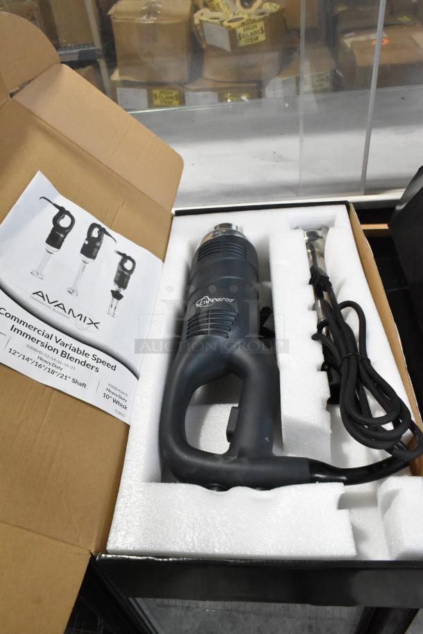 BRAND NEW SCRATCH AND DENT! 2023 AvaMix 928IBMD12 12" Medium-Duty Variable Speed Immersion Blender - 3/4 hp. 115 Volts, 1 Phase. - Image 3 of 11