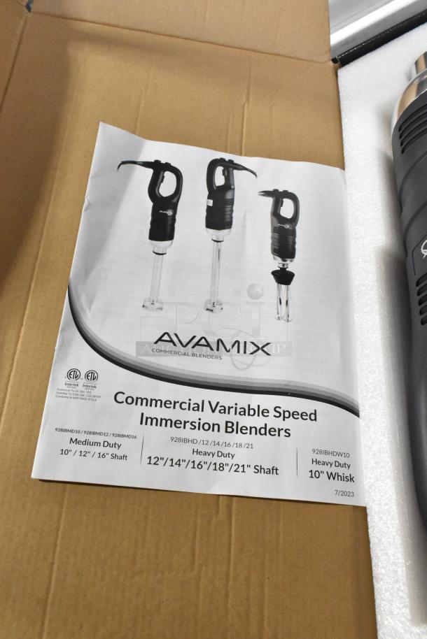 BRAND NEW SCRATCH AND DENT! 2023 AvaMix 928IBMD12 12" Medium-Duty Variable Speed Immersion Blender - 3/4 hp. 115 Volts, 1 Phase. - Image 4 of 11