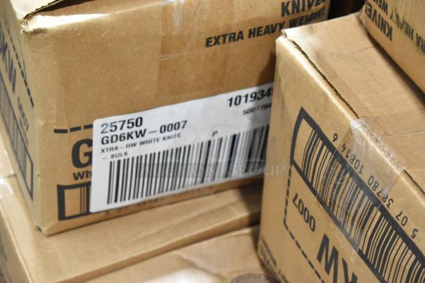 Cardboard box labeled "25750 GD6KW-0007 Xtra-HW White Knife Bulk," indicating heavy-duty disposable knives. Box shows slight wear.