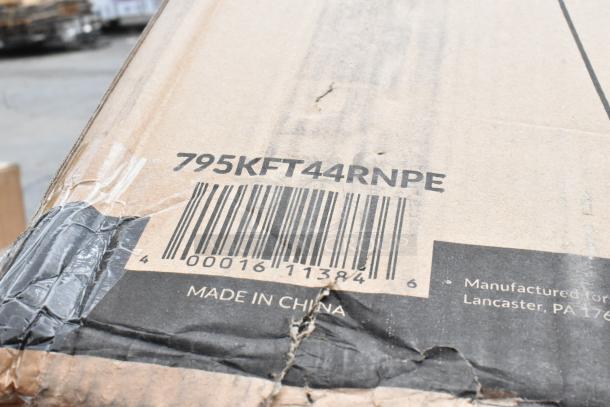 Damaged cardboard box with barcode "400016113846" and product code "795KFT44RNPE." Marked "Made in China."