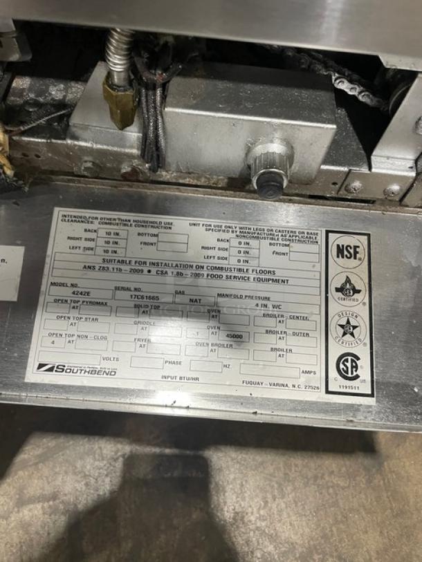 Southbend gas range label, Model SLGS/22SC, serial TC081608S. Indicates installation, pressure, and certification details.