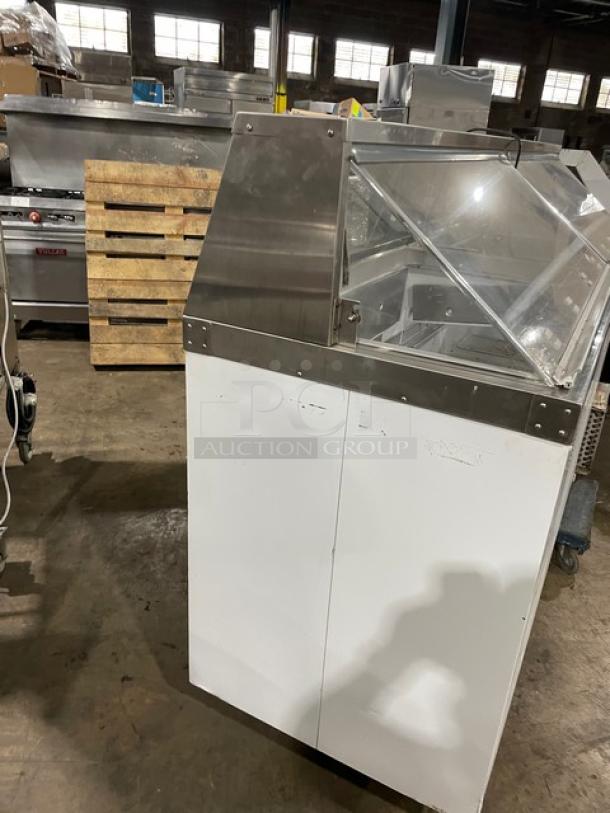 Master-Bilt Commercial White Homemade Style Ice Cream/Frozen Yogurt Dipping Cabinet! With Serve Over Sneeze Guard! With Lift Up Rear Access! With Poly Coated Wire Rack! - Image 3 of 7