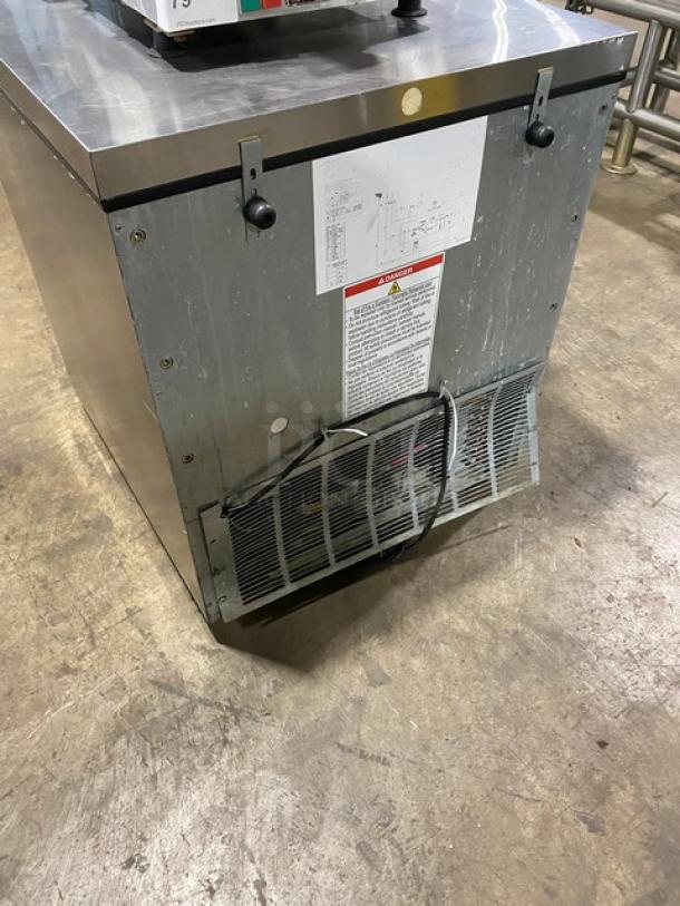 Hoshizaki Commercial Stainless Steel Single Door Low Profile Undercounter Worktop Refrigerator! Energy Star Certified! With Chrome Plated Wire Rack! Model: UR27B-LPC SN: L50013F! 115V 1 Phase! - Image 3 of 7