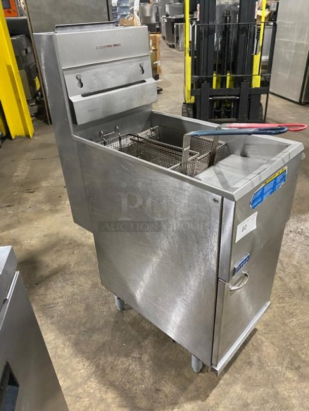 Pitco Commercial Stainless Steel Natural Gas Powered Deep Fat Fryer! With Back Splash & Basket Hanger! With Fry Baskets! On Legs! - Image 2 of 9