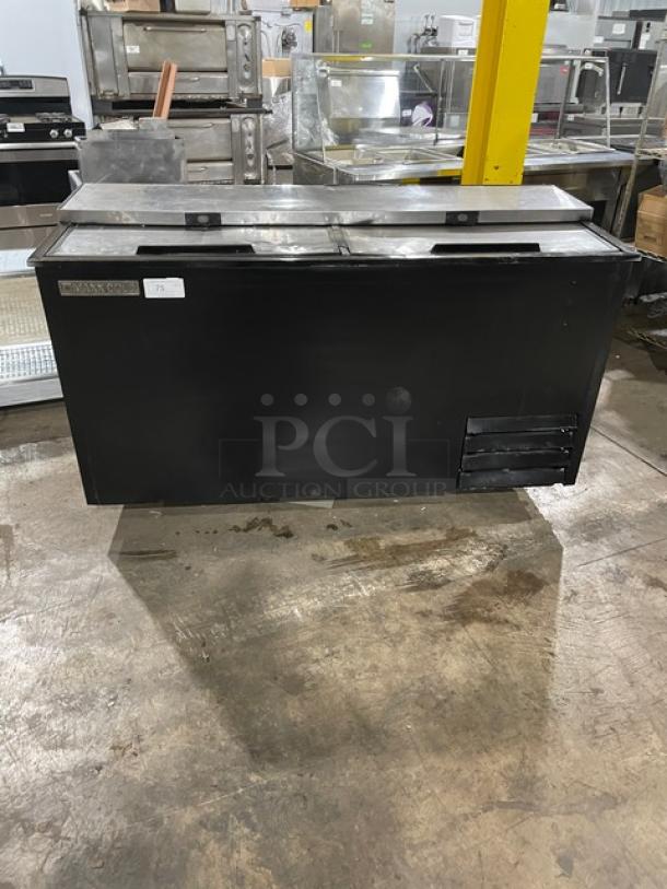 Maxx Cold X-Series Commercial Black Powder Coated Horizontal Bottle Cooler! With Stainless Steel Top & Double Sliding Lids! Model: MXCR65B SN: 382322! 115V 1 Phase! - Image 1 of 7