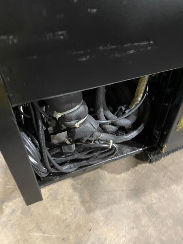 Maxx Cold X-Series Commercial Black Powder Coated Horizontal Bottle Cooler! With Stainless Steel Top & Double Sliding Lids! Model: MXCR65B SN: 382322! 115V 1 Phase! - Image 7 of 7