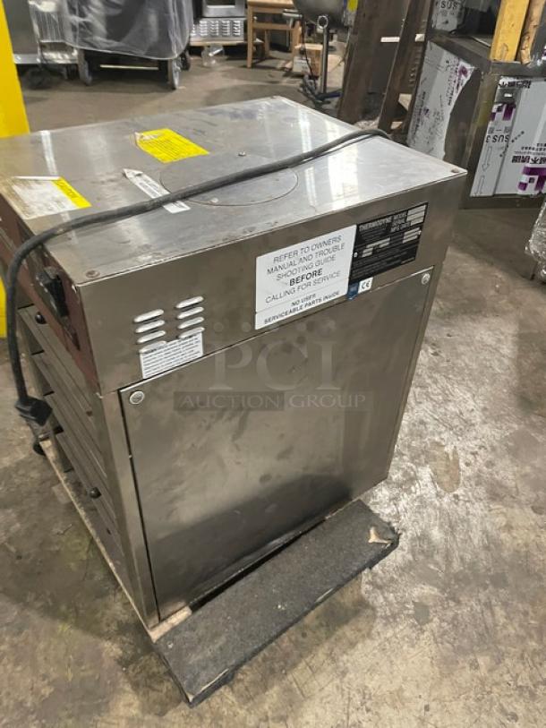 Thermodyne Commercial Stainless Steel Electric Powered Countertop Slow Cook/Hold Oven! With Ambered High Heat Food Containers! Model: 300NDNL SN: 4361! 120V 1 Phase! - Image 3 of 9