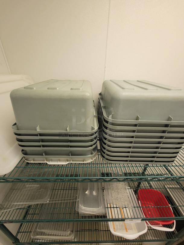5' Metro Rack (5 Shelves) + BONUS Food Storage Containers! Is your kitchen or pantry a chaotic mess? Get organized and boost your storage capacity with this fantastic bundle! We're offering a 5-foot, 5-shelf Metro Rack, renowned for its durability and versatility, and we're sweetening the deal by including a bonus assortment of food-safe storage containers! This is the perfect package for any commercial kitchen, restaurant, home pantry, garage, or even a retail space in Abilene looking for smart storage solutions. *BUYER MUST REMOVE - NO SHIPPING OR HANDLING AVAILABLE* - Image 4 of 6