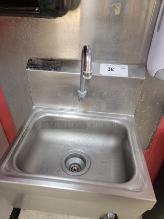 Advance Tabco 7-PS-30 Stainless Hands-Free Sink! Perfect way to Elevate your Hygiene Standards! *BUYER MUST REMOVE - NO SHIPPING OR HANDLING AVAILABLE*