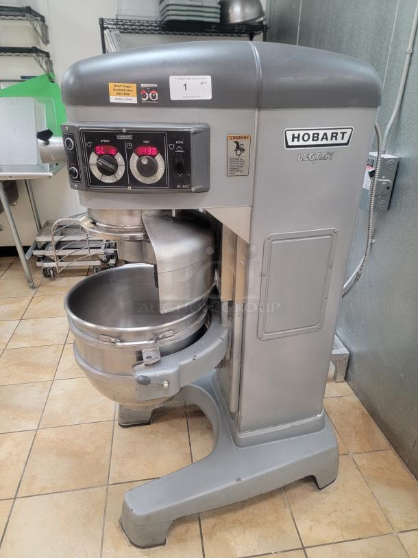 Unlock Peak Performance with this HOBART LEGACY HL662-1STD 60 Quart Planetary Floor Mixer!
In the fast-paced world of commercial kitchens, efficiency and reliability are non-negotiable. The HOBART LEGACY HL662-1STD 60 Quart Planetary Floor Mixer isn't just a piece of equipment; it's the foundation for your kitchen's success, designed to deliver consistent, high-volume results every single day. *BUYER MUST REMOVE - NO SHIPPING OR HANDLING AVAILABLE* See video link in description below 👇 - Image 1 of 4