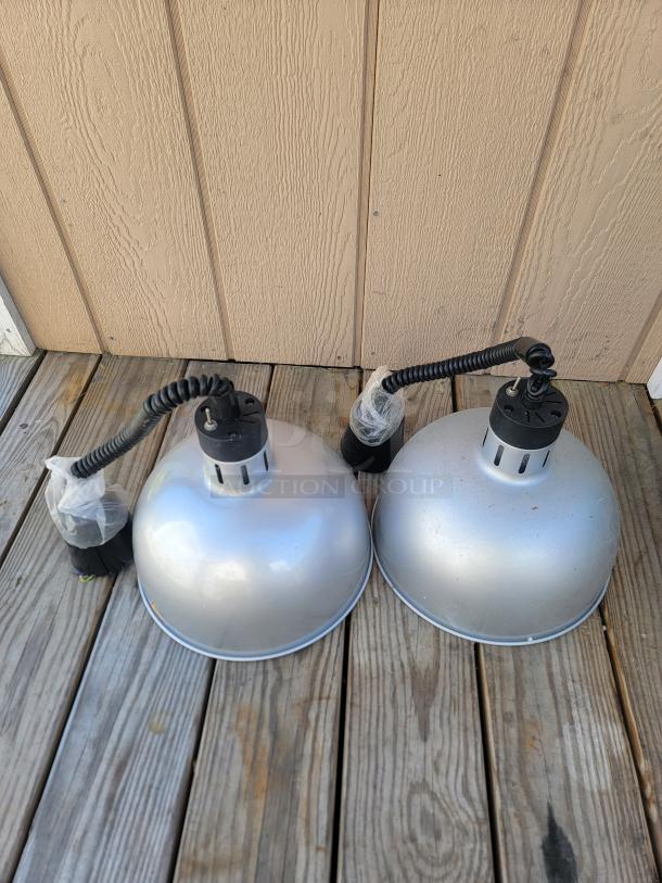 (2) Brand New Food Warmer Retractable Heat Lamps - Keep Food Hot & Fresh! We have two (2) brand new, never-used food warmer retractable heat lamps available, perfect for any commercial kitchen, buffet, catering setup, or carving station! - Image 1 of 4
