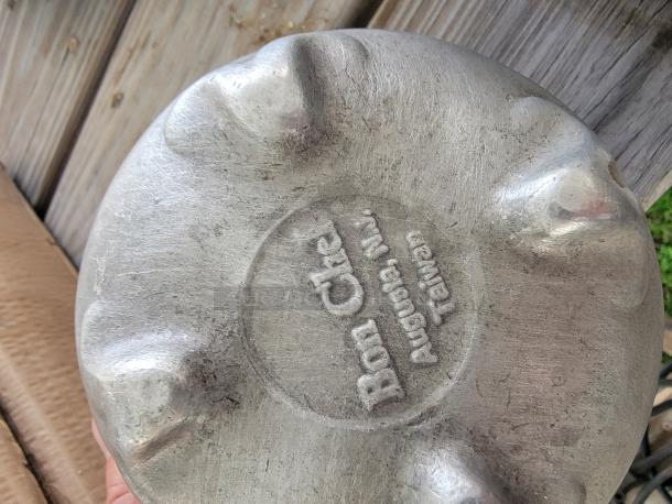 Unique Bon Chef Pewter-Tone Bowls / Serving Dishes - Set of 3! Discover this unique set of metallic bowls, perfect for serving, display, or decorative use! They have a distinct pewter-like appearance and a lovely scalloped edge with textured details. - Image 3 of 3