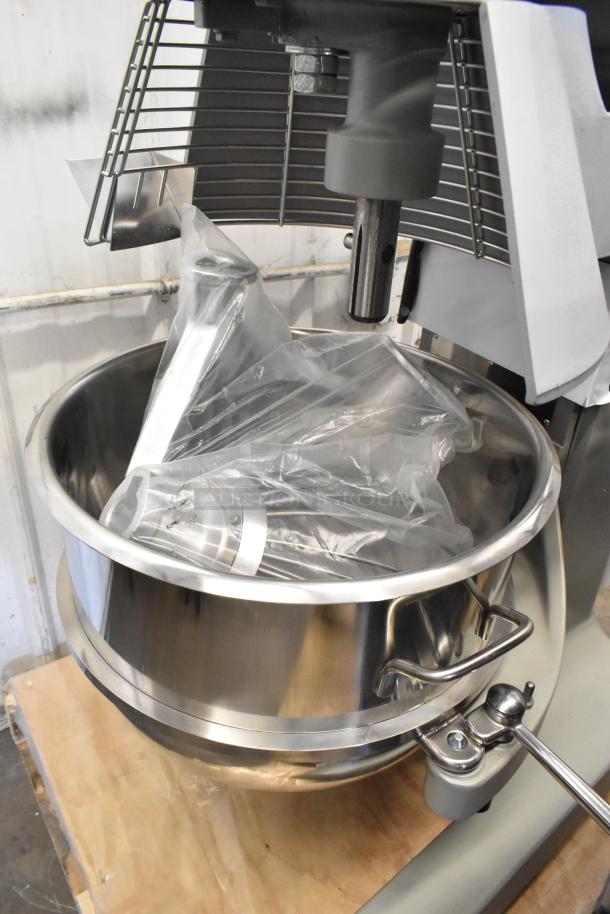 2023 Globe SPC40 40 Qt. Planetary Dough Mixer with bowl, guard, hook, whisk, paddle. 208V, 3 phase, excellent condition.