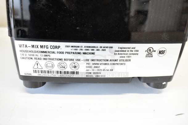 Vita-Mix VM0101D Countertop Blender label, showing model, serial number, and specs. Brand new with scratch and dent.