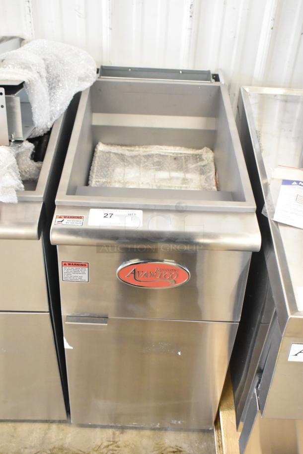 Brand new Avantco 177FF50L commercial propane deep fryer, 120,000 BTU, with 2 metal fry baskets. Scratch and dent condition.