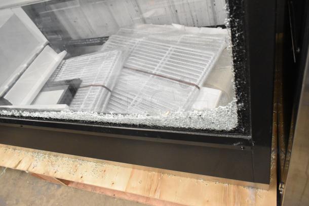 Brand new Avantco 178DDLC84B 84" black deli case with glass damage. Refrigerated, 115V, 1 phase. See image for details.