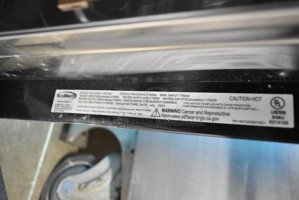 2024 KoolMore KM-CWO30-SS Convection Oven, new with scratch and dent. Visible label shows specs: 120 volts, 1 phase. Glass damage noted.