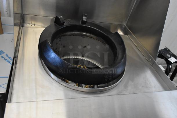 Brand new Town Y-1-SS-N single chamber gas wok range, 20" Cantonese chamber, 116,000 BTU, visible cosmetic dent.
