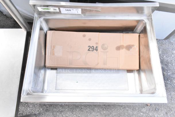 Regency 600IB1824CP underbar ice bin with 7 circuit post-mix cold plate, brand new scratch and dent, includes bottle holders.