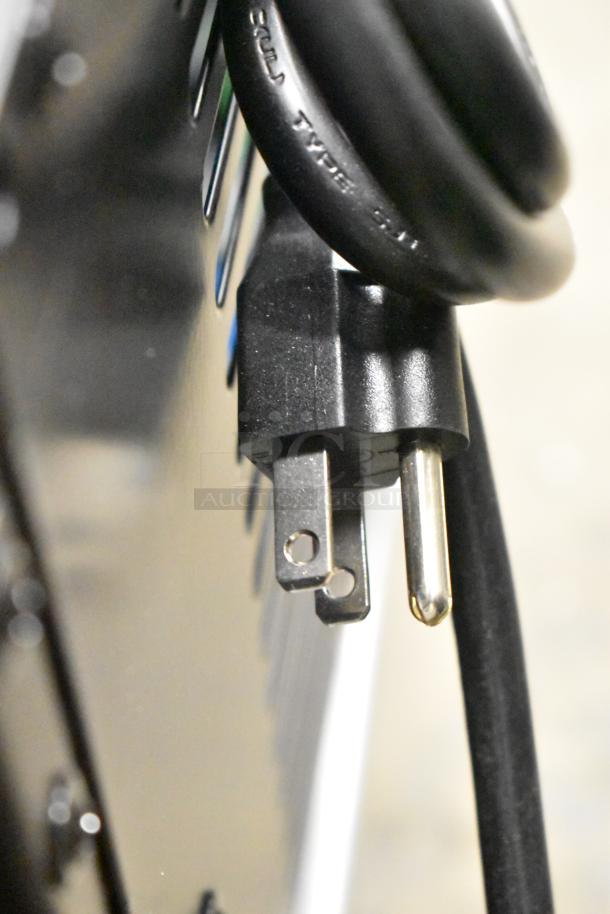 Close-up of a power cord plug for the Mainstreet 829PT72 prep table, 115 volts, 1 phase, commercial casters.
