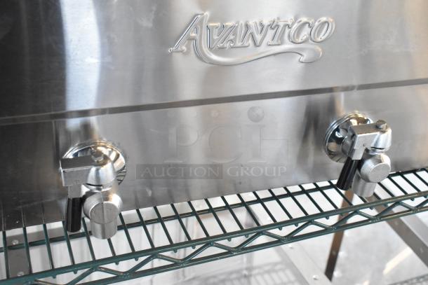 Brand new Avantco 177F202 30 lb. dual tank electric fryer. Features 2 lids and 2 baskets. Minor scratches. 208-240V, 1 phase.