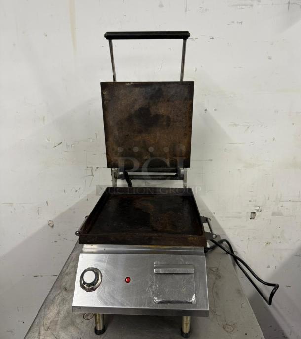 STAR Panini Grill. - Image 2 of 5