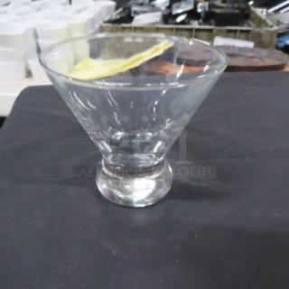Clear cocktail glass with a flared bowl and sturdy base, model 12XBID, in excellent condition, ideal for cocktail enthusiasts.
