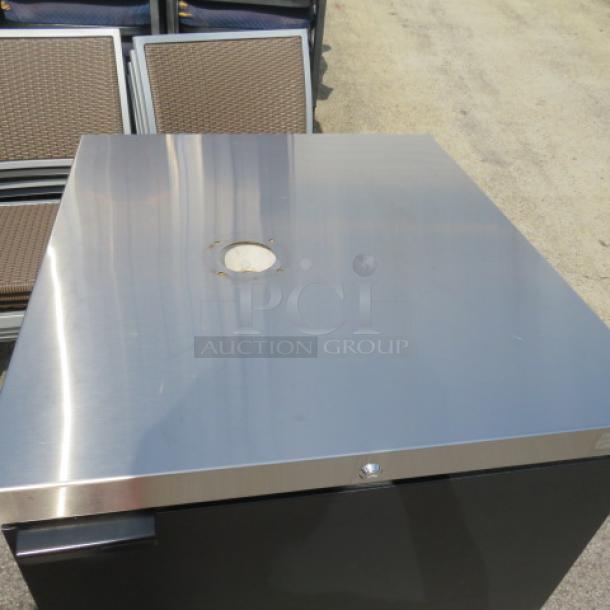 Micromatic MDD23ENTMX keg box on casters, one door, stainless steel top, 220V, 25x28x38 inches, unable to test.