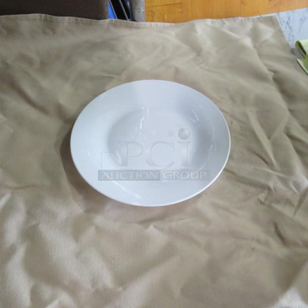 7.5-inch Royal Norfolk Plate by Royal Handon. Plain white, ceramic, excellent condition, model 12XBID.