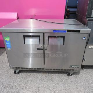 Everest ETBF2 2-door worktop refrigerator on casters, stainless steel, 48"x31.5"x30.5", 115V, model# ETBF2, excellent condition.