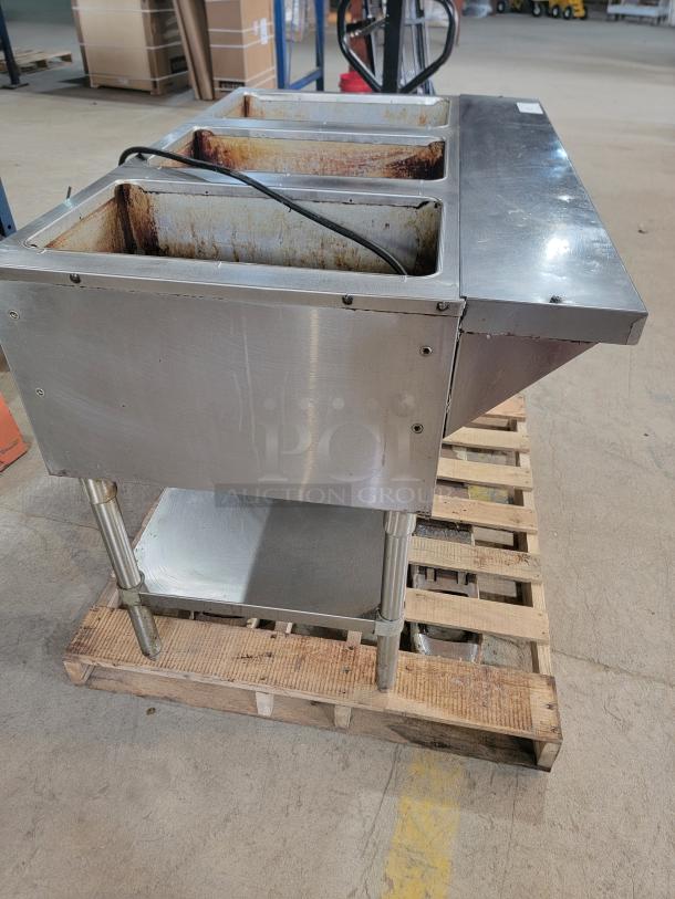 🔥 Keep Your Culinary Creations Perfectly Warm! 🔥
Introducing the Advance Tabco 3-Well Electric Hot Food Table (47")
Are you looking for a reliable and efficient way to keep your delicious food at optimal serving temperatures? Whether you run a bustling restaurant, a busy catering service, or a thriving buffet, the Advance Tabco 3-Well Electric Hot Food Table is your ultimate solution! - Image 2 of 4