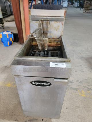 🔥 Superior LG Gas 40lb Fryer - Fry Like a Pro! 🔥 Get professional frying results every time with this excellent LG gas 40lb fryer. Perfect for restaurants, food trucks, or serious home chefs. Reliable, efficient, and ready to elevate your fried dishes!