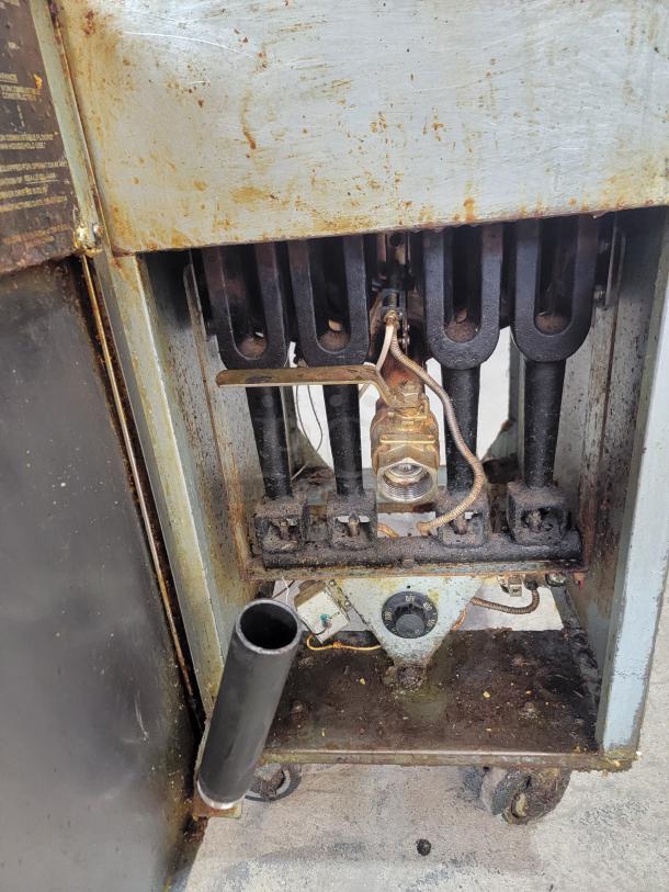🔥 Superior LG Gas 40lb Fryer - Fry Like a Pro! 🔥 Get professional frying results every time with this excellent LG gas 40lb fryer. Perfect for restaurants, food trucks, or serious home chefs. Reliable, efficient, and ready to elevate your fried dishes! - Image 2 of 5