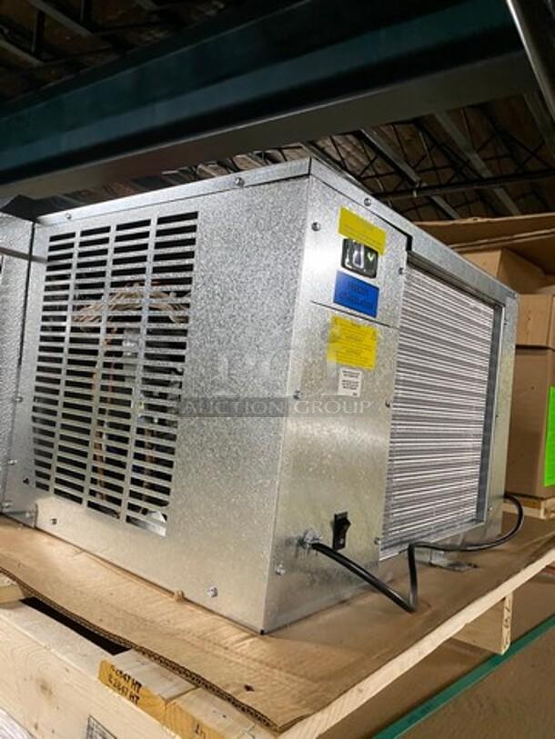 BRAND NEW! IN SHIPPING CRATE! Norlake Kold Locker Collection Commercial Heavy-Duty 6'x6' Indoor Walk-In Freezer Box! With Self-Contained Ceiling Mount Capsule Pak Refrigeration Compressor/Blower System! Model: KLF66-CR-M SN: 22030677/Model: CPF075JC-S-4-EV SN: 22030780! - Image 9 of 10