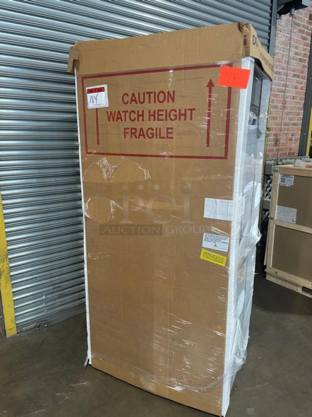 NEW! Continental Commercial Stainless Steel Solid Single Door Reach In Freezer! Energy Star Certified! Model: 1FN SN: 16220664! - Image 5 of 8