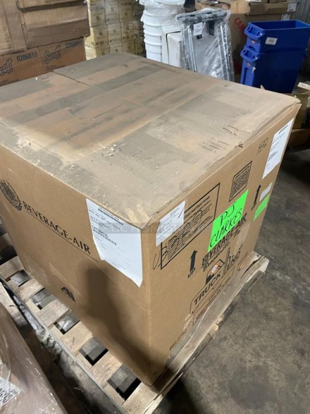 BRAND NEW! Beverage-Air Commercial Stainless Steel Solid Single Door Flat Top Worktop Freezer! Energy Star Certified! With Poly Coated Wire Racks! Model: WTF32AHC SN: 14700536! 115V 1 Phase! - Image 5 of 12
