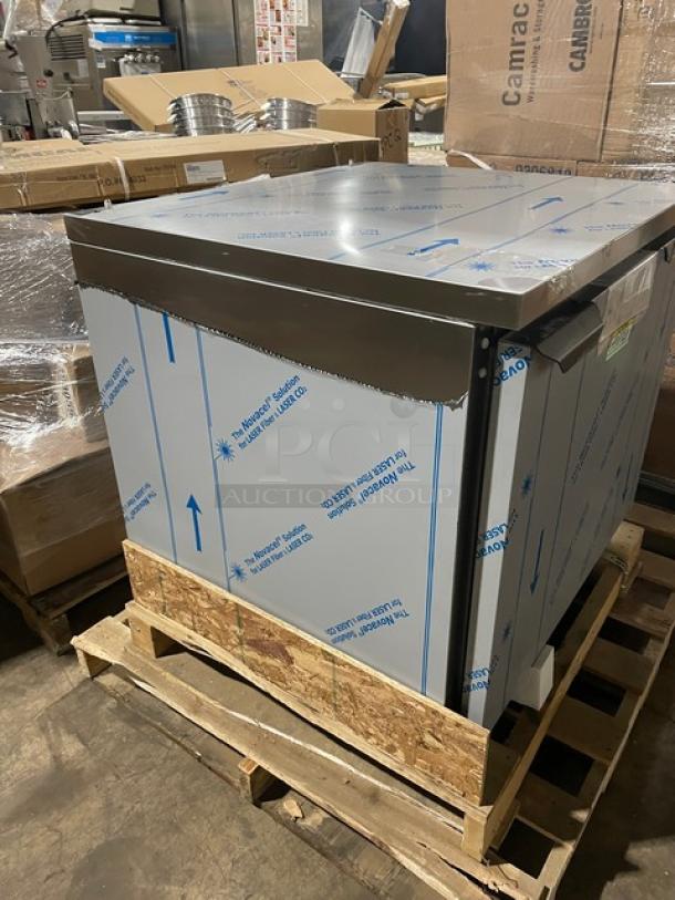 BRAND NEW! Beverage-Air Commercial Stainless Steel Solid Single Door Flat Top Worktop Freezer! Energy Star Certified! With Poly Coated Wire Racks! Model: WTF32AHC SN: 14700536! 115V 1 Phase! - Image 7 of 12