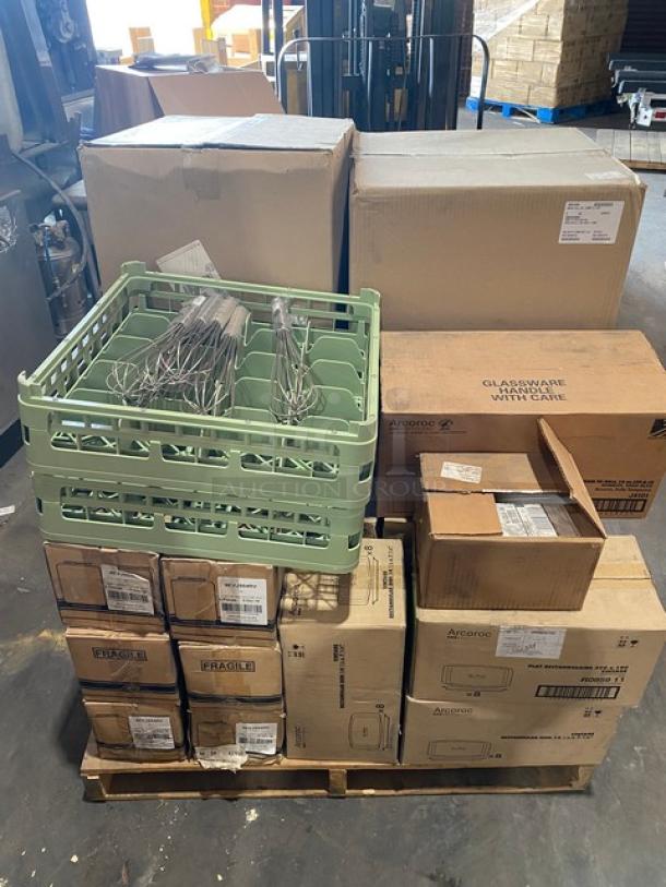 BRAND NEW! MIXED PALLET! Arcoroc Commercial Clear 10 Oz. Gotham Hi-Ball Beverage Glass! 36 Per Case! Model: J4101! With Arcoroc Triborough Collection Commercial Clear 20 Oz. Cooler Glass! 24 Per Case! Model: N0233A! With Chef & Sommelier Azali Collection Commercial Stainless Steel 4-1/2” Demitasse Spoon! Model: 7411! With Dudson By Arcoroc Evo Collection Commercial Jet Black Vitrified China Rectangular Chefs Tray! 6 Per Case! Model: 4EJ954RV! With Arcoroc Vintage Collection Commercial white Porcelain Rectangular Dish! 8 Per Case! Model: R0959! & MORE! 37X Your Bid! - Image 2 of 9