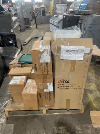 BRAND NEW! MIXED PALLET! Winco Commercial Clear 18 Qt. Square Food Storage Container! Model: PTSC-18! With Cambro Camwear Series Commercial Clear 1/6-Size 5" Deep Colander! Model: 65CLRCW135! With Cambro H-Pan Series Commercial Beige 1/3-Size 6" Deep High Heat Hot Food Pan! Model: 36HP772! With Cambro H-Pan Series Commercial Amber 1/4-Size 4" Deep High Heat Food Pan! Model: 44HP150! With Carlisle Commercial Green 12"x16" Rectangular Fast Food/Cafeteria Serving Tray! Model: NCT1216! & MORE! 47X Your Bid!